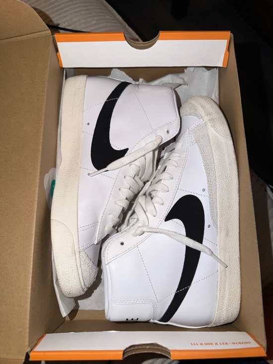 Nike Shoes - Nike W Blazer Mid ‘77